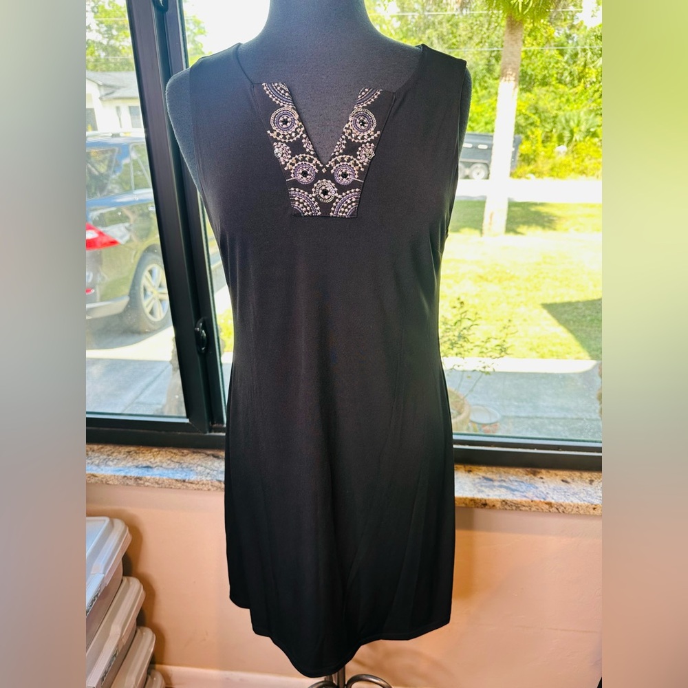 Magnolia Grace Elegant Black Sleeveless Dress with Beaded Neckline Size Medium